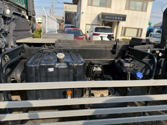 いすゞ ギガ 大型 土砂ダンプ 2PG-CYZ77CM(96943) 16枚目