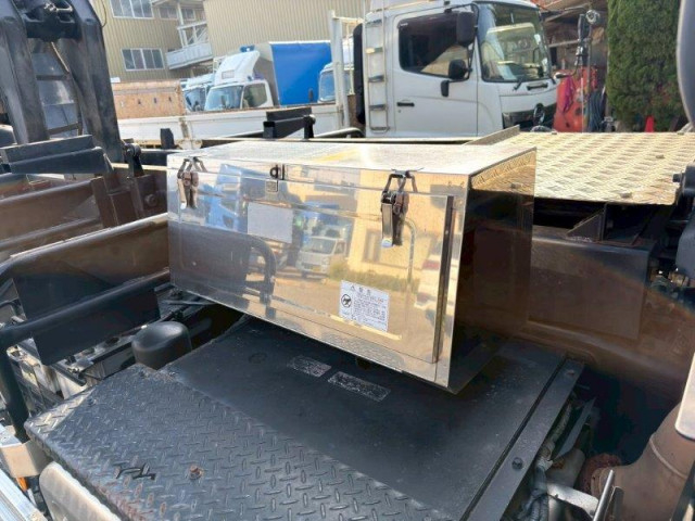 いすゞ ギガ 大型 土砂ダンプ 2PG-CYZ77CM(96943) 17枚目