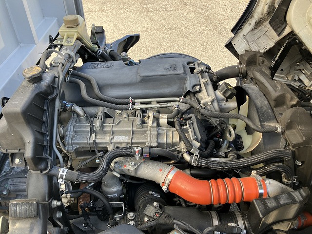 三菱ふそう キャンター 小型 アルミウィング TPG-FEA50(96945) 24枚目