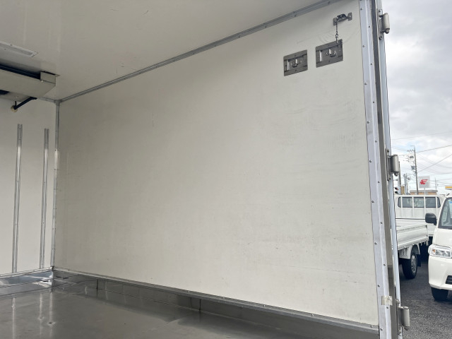 日野 デュトロ 小型 冷凍冷蔵バン TKG-XZC605M(96947) 11枚目