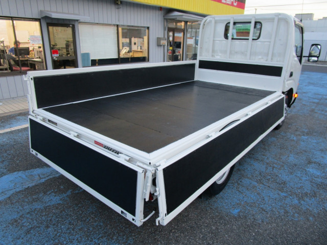 日野 デュトロ 小型 平ボディ TPG-XZU605M(96948) 2枚目