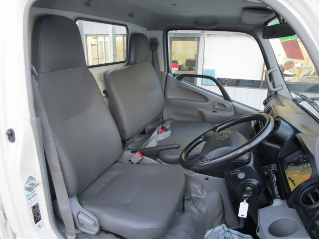 日野 デュトロ 小型 平ボディ TPG-XZU605M(96948) 6枚目