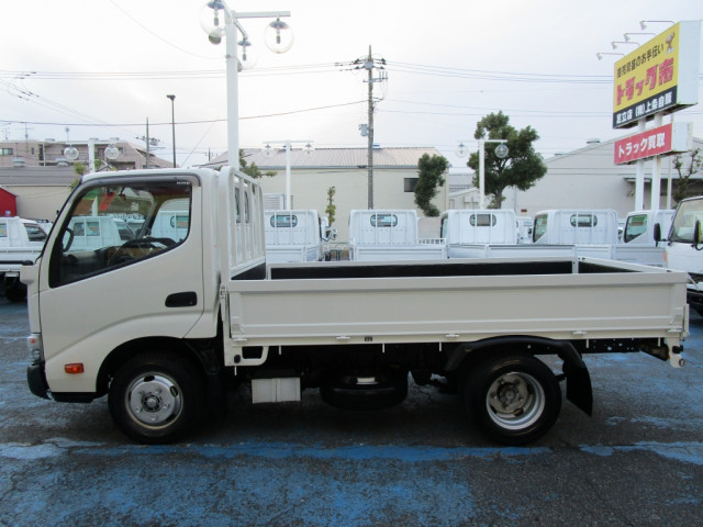 日野 デュトロ 小型 平ボディ TPG-XZU605M(96948) 11枚目