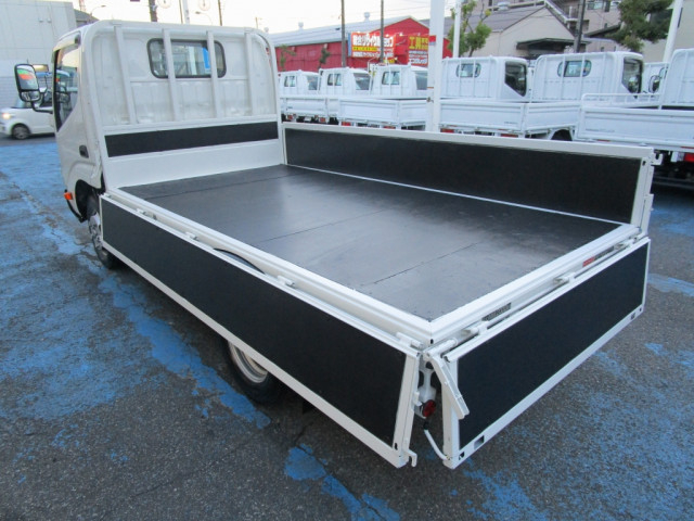日野 デュトロ 小型 平ボディ TPG-XZU605M(96948) 22枚目