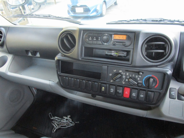 日野 デュトロ 小型 平ボディ TPG-XZU605M(96948) 26枚目