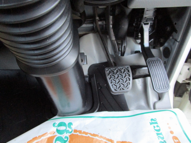 日野 デュトロ 小型 平ボディ TPG-XZU605M(96948) 28枚目