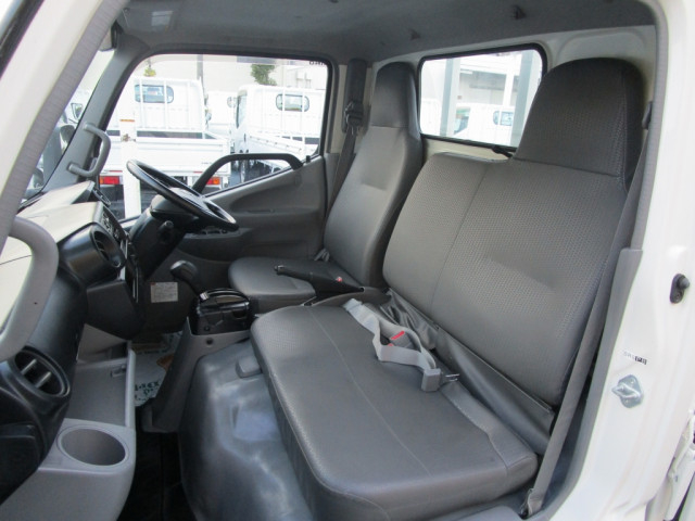 日野 デュトロ 小型 平ボディ TPG-XZU605M(96948) 32枚目