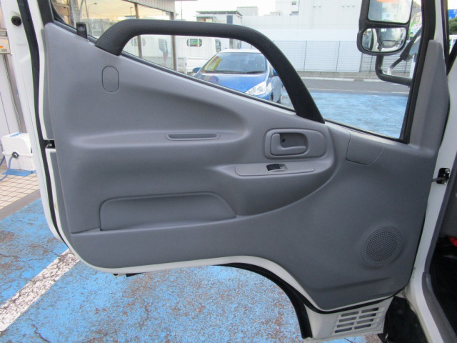 日野 デュトロ 小型 平ボディ TPG-XZU605M(96948) 38枚目