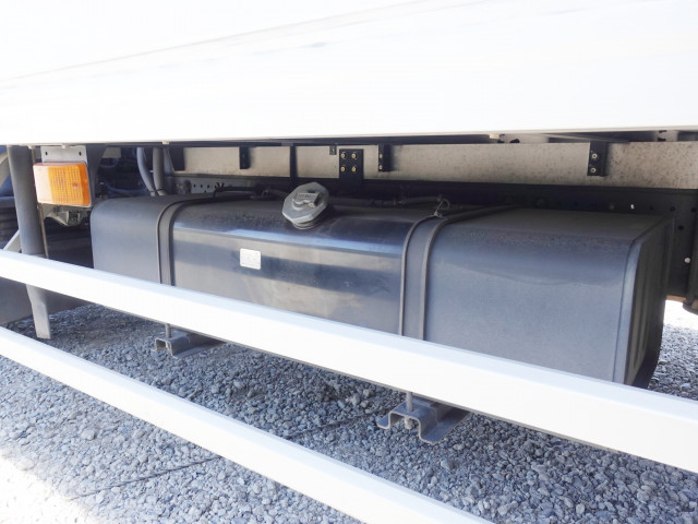 いすゞ フォワード 中型 冷凍冷蔵バン TKG-FRR90S2(96951) 18枚目