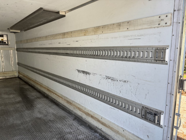 日野 レンジャー 中型 冷凍冷蔵バン TKG-FD9JLAA(96955) 14枚目