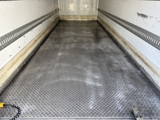 日野 レンジャー 中型 冷凍冷蔵バン TKG-FD9JLAA(96955) 15枚目