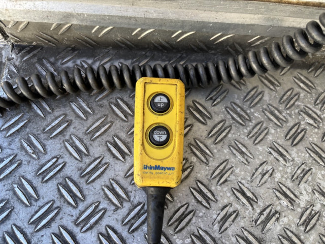 日野 レンジャー 中型 冷凍冷蔵バン TKG-FD9JLAA(96955) 19枚目