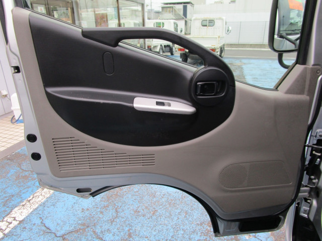 日産自動車 アトラス 小型 平ボディ CBF-SQ2F24(96954) 23枚目