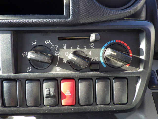 トヨタ ダイナ 小型 平ボディ ABF-TRY220(96956) 11枚目