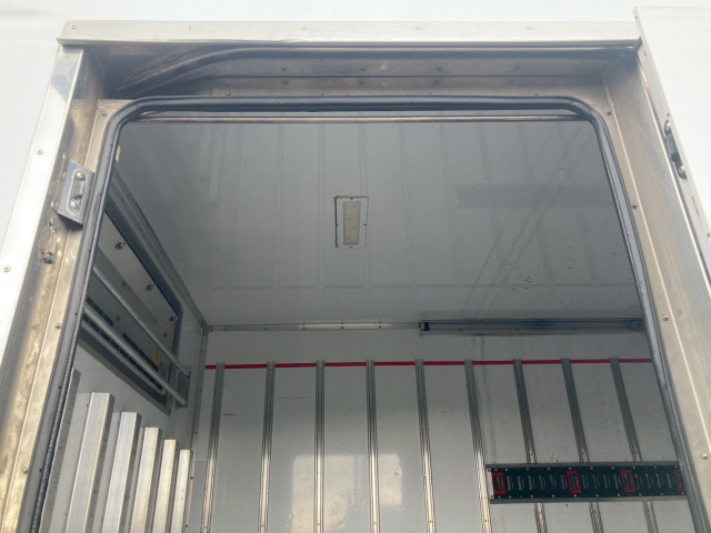 三菱ふそう キャンター 小型 冷凍冷蔵バン TPG-FEB50(96957) 8枚目