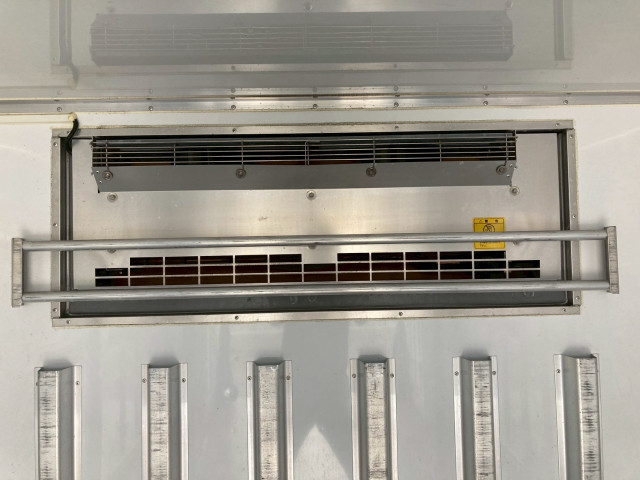 三菱ふそう キャンター 小型 冷凍冷蔵バン TPG-FEB50(96957) 18枚目