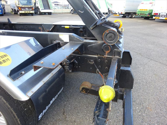 三菱ふそう ファイター 増トン コンテナ専用車 QKG-FK62FZ(96964) 7枚目