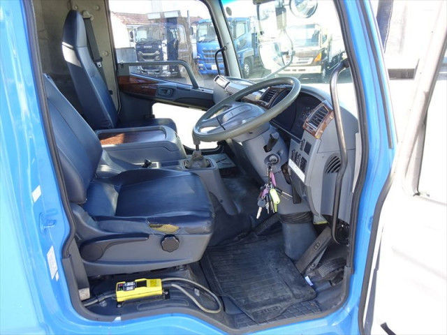 三菱ふそう ファイター 増トン コンテナ専用車 QKG-FK62FZ(96964) 18枚目