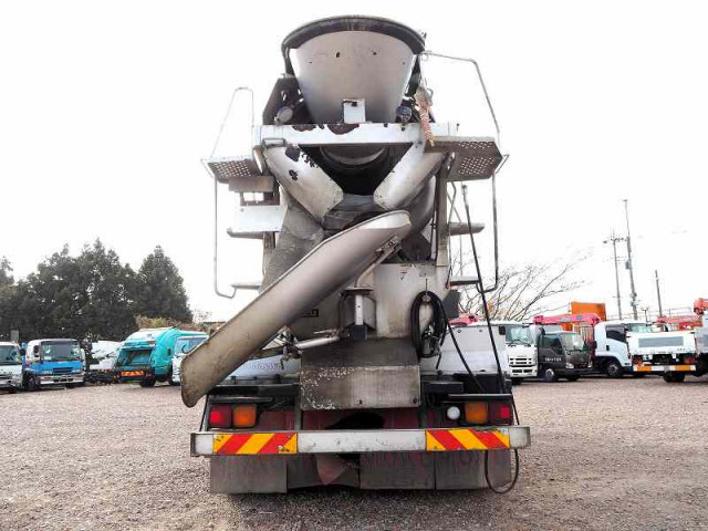 いすゞ ギガ 大型 ミキサー車 QKG-CXZ77AT(96975) 4枚目