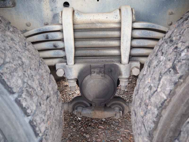 いすゞ ギガ 大型 ミキサー車 QKG-CXZ77AT(96975) 16枚目