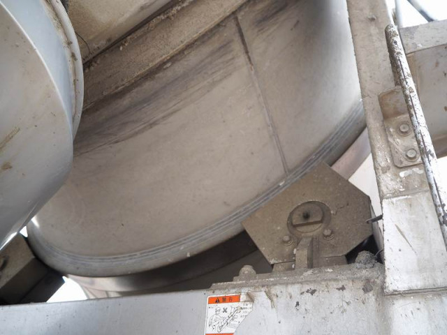 いすゞ ギガ 大型 ミキサー車 QKG-CXZ77AT(96975) 20枚目