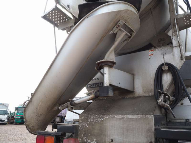 いすゞ ギガ 大型 ミキサー車 QKG-CXZ77AT(96975) 23枚目