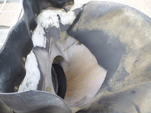 いすゞ ギガ 大型 ミキサー車 QKG-CXZ77AT(96975) 29枚目