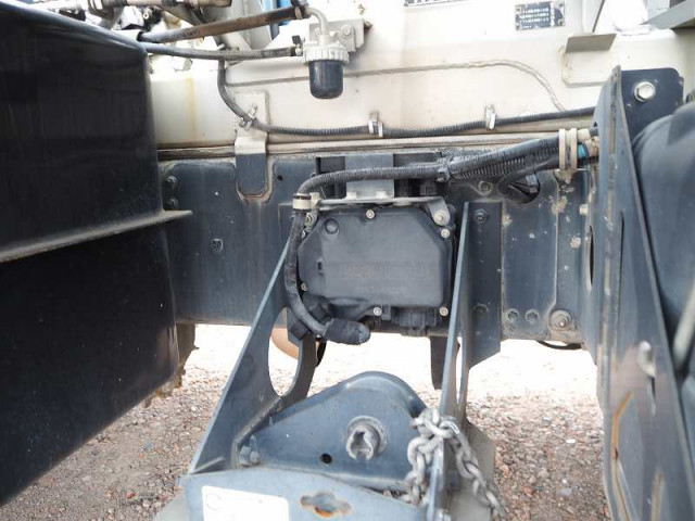 いすゞ ギガ 大型 ミキサー車 QKG-CXZ77AT(96975) 34枚目