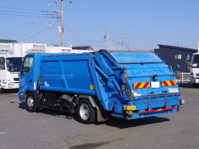 日野 デュトロ 小型 塵芥車（プレス式） TKG-XZU710M(96979) 3枚目