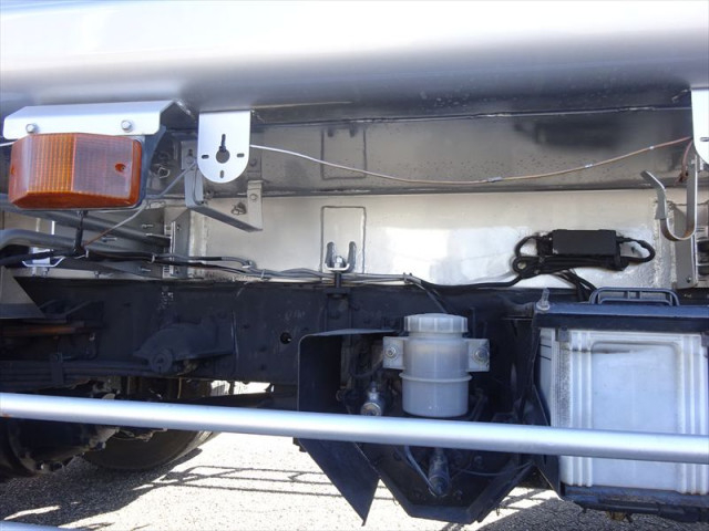 UDトラックス（日産） コンドル 増トン 塵芥車（プレス式） QKG-PK39LH(96981) 7枚目