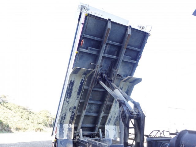 三菱ふそう スーパーグレート 大型 土砂ダンプ QKG-FV50VX(96990) 18枚目