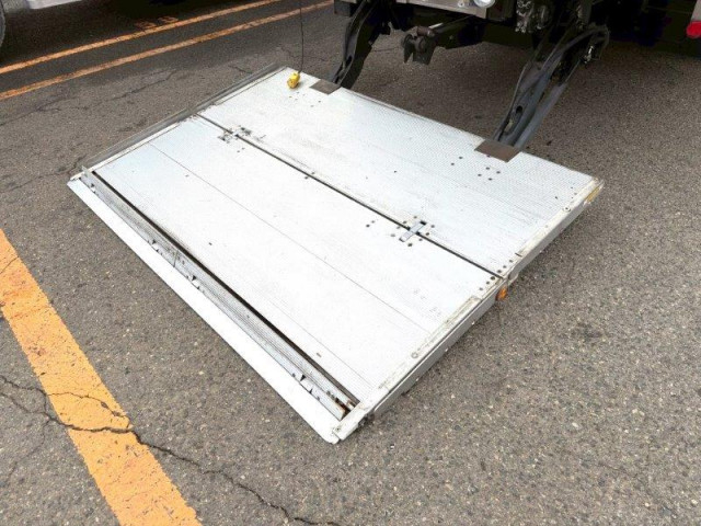 日野 レンジャー 増トン 冷凍冷蔵バン QKG-FJ7JLAG(96991) 6枚目