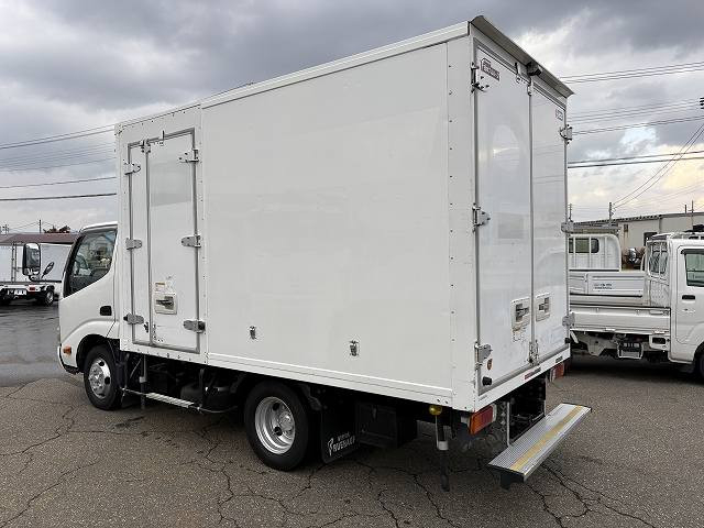日野 デュトロ 小型 冷凍冷蔵バン TKG-XZC600M(96993) 4枚目