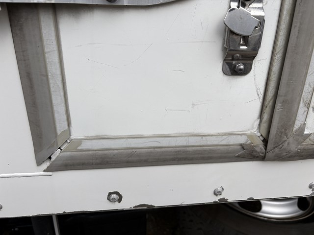 日野 デュトロ 小型 冷凍冷蔵バン TKG-XZC600M(96993) 6枚目