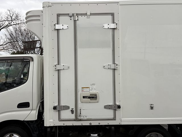 日野 デュトロ 小型 冷凍冷蔵バン TKG-XZC600M(96993) 7枚目