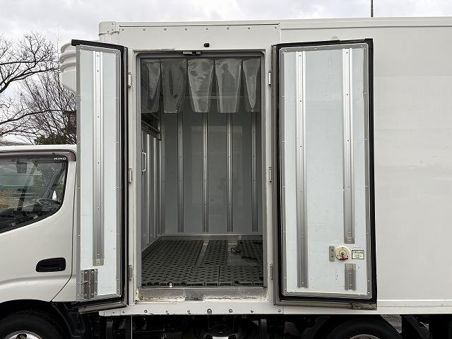 日野 デュトロ 小型 冷凍冷蔵バン TKG-XZC600M(96993) 8枚目