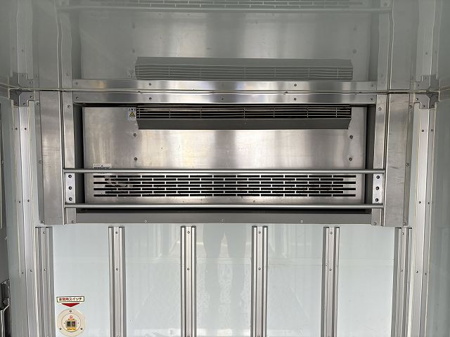 日野 デュトロ 小型 冷凍冷蔵バン TKG-XZC600M(96993) 12枚目
