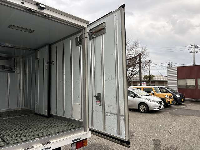 日野 デュトロ 小型 冷凍冷蔵バン TKG-XZC600M(96993) 14枚目