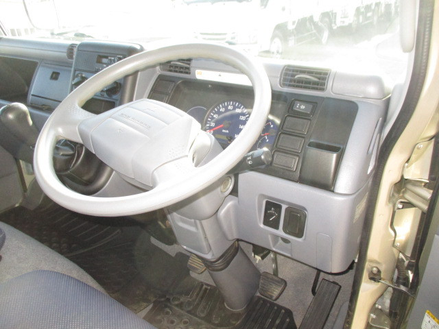 三菱ふそう キャンターガッツ 小型 平ボディ PDG-FB70B(97003) 9枚目