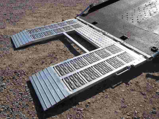 いすゞ エルフ 小型 車載専用車 BDG-NPR85AN(97002) 24枚目