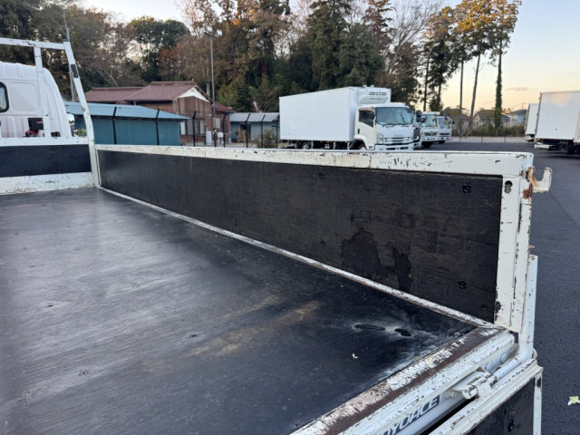 トヨタ トヨエース 小型 クレーン付き PB-XZU341(97009) 11枚目