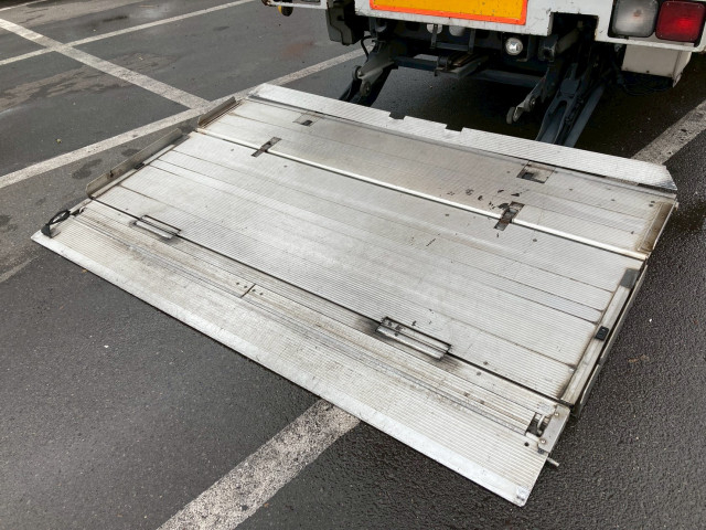 いすゞ フォワード 中型 アルミウィング PDG-FRR34T2(97011) 23枚目