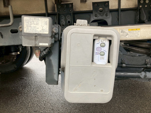 いすゞ フォワード 中型 アルミウィング PDG-FRR34T2(97011) 30枚目