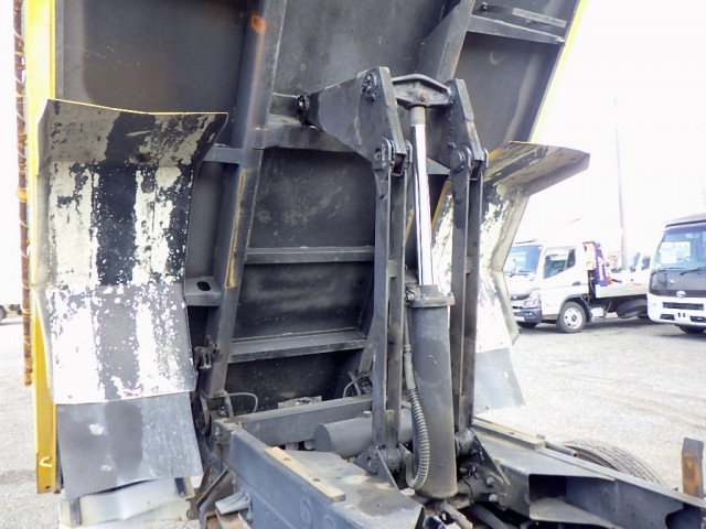 いすゞ フォワード 中型 土砂ダンプ PKG-FRR90S1(97013) 9枚目