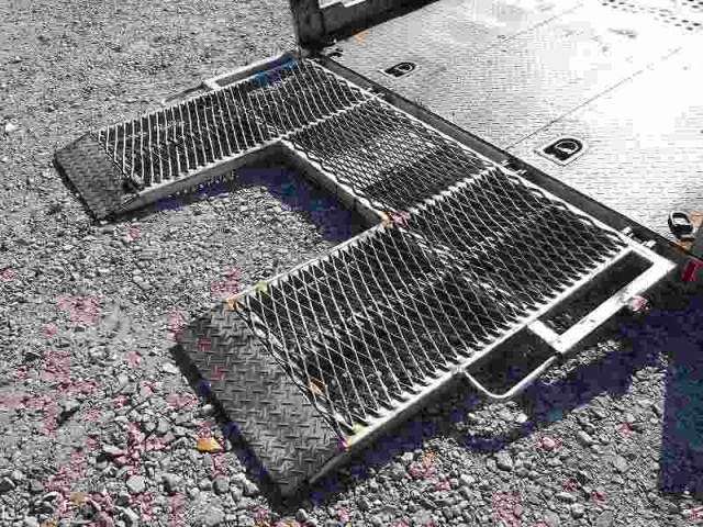 三菱ふそう ファイター 中型 車載専用車 PDG-FK61F(97012) 22枚目