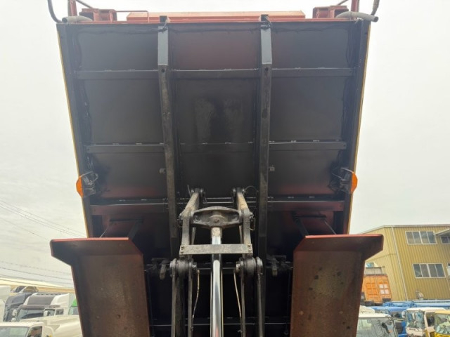 日野 プロフィア 大型 土砂ダンプ 2DG-FS1AGA(111926) 12枚目
