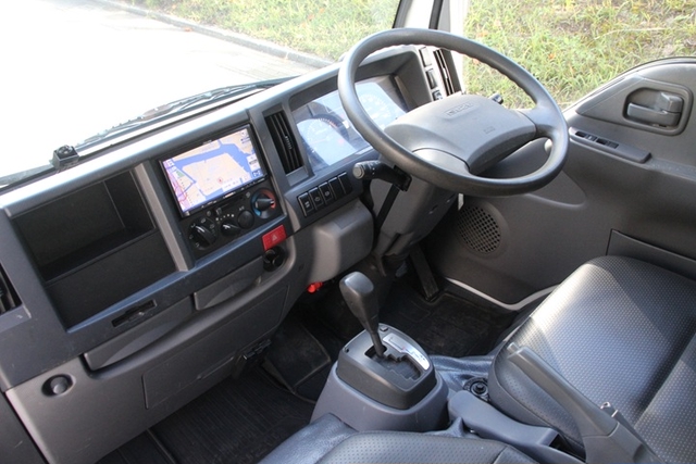 いすゞ エルフ 小型 平ボディ TPG-NJR85A(97031) 5枚目