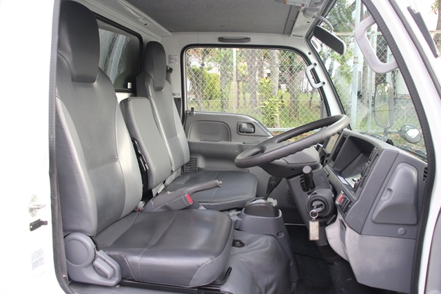 いすゞ エルフ 小型 平ボディ TPG-NJR85A(97031) 6枚目