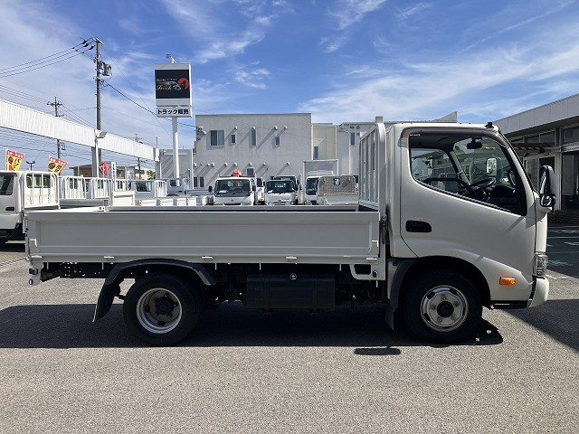 日野 デュトロ 小型 平ボディ TPG-XZU605M(113501) 5枚目
