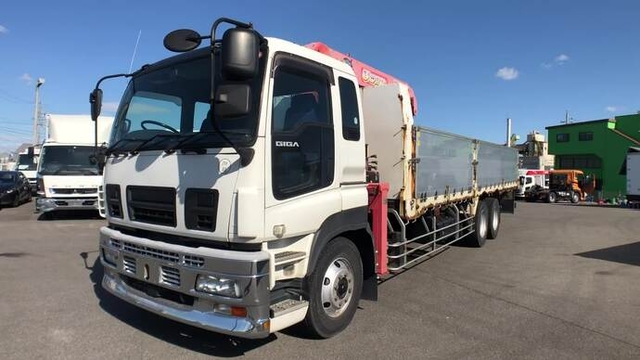 いすゞ ギガ 大型 平ボディ（クレーン付） PKG-CYY77V8(36725) 1枚目